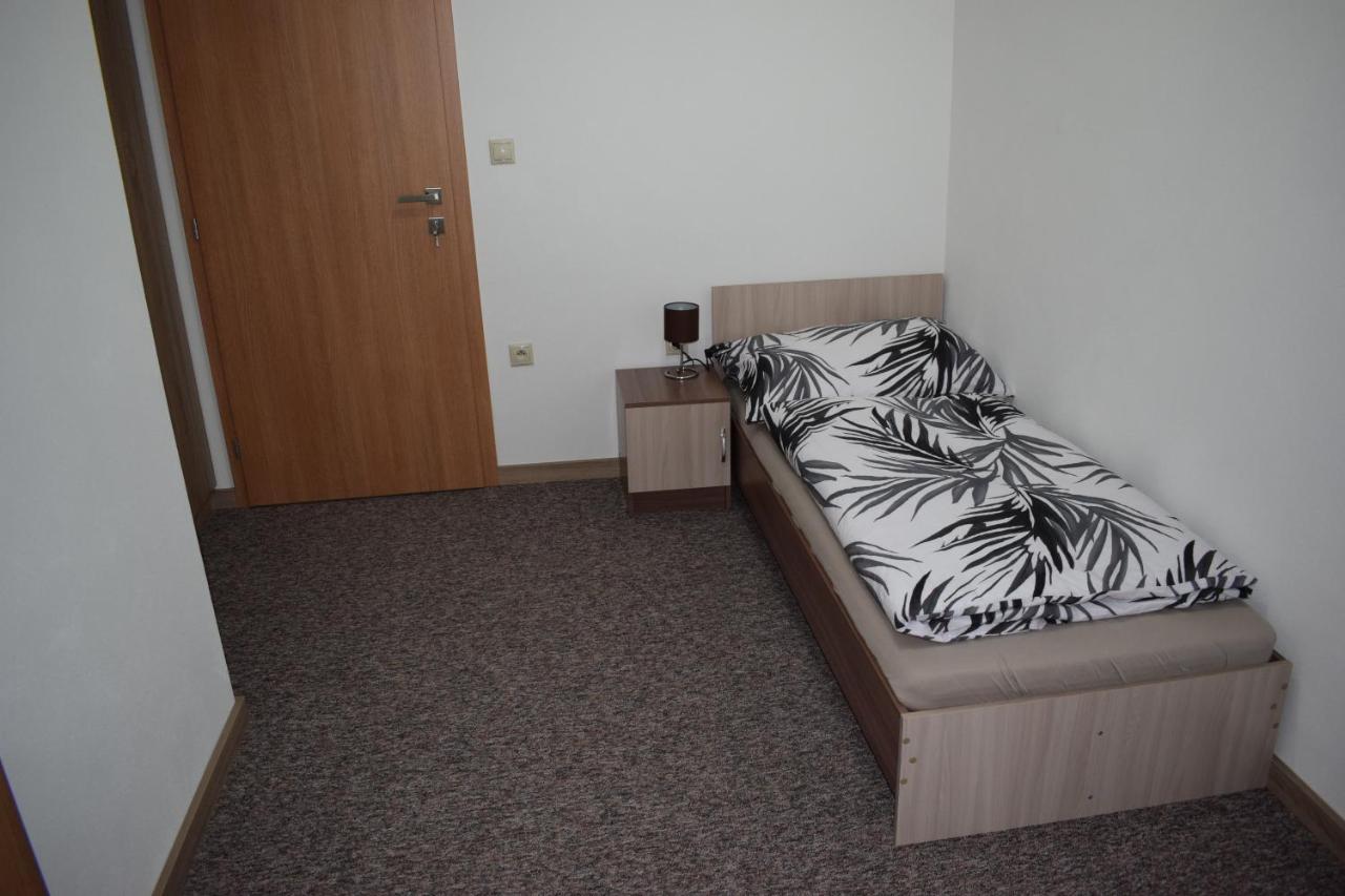 Ms-Ubytovanie Hotel Долни Кубин Екстериор снимка
